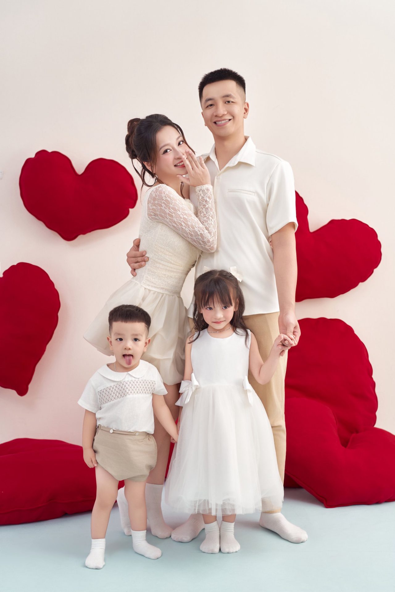 Concept Valentine – Xuyên suốt — chụp ảnh em bé tại Tiệm ảnh Lạc Lạc